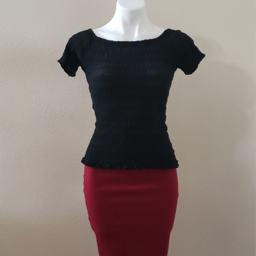 A sexy highwaisted pencil skirt - Picture 6 of 6
